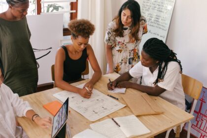 From Idea to Revenue: A Practical Playbook for Growing a Lean Startup