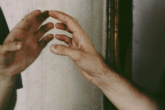 Unleash Your Inner Captain: 7 Game-Changing Tactics for Leading Teams to Success