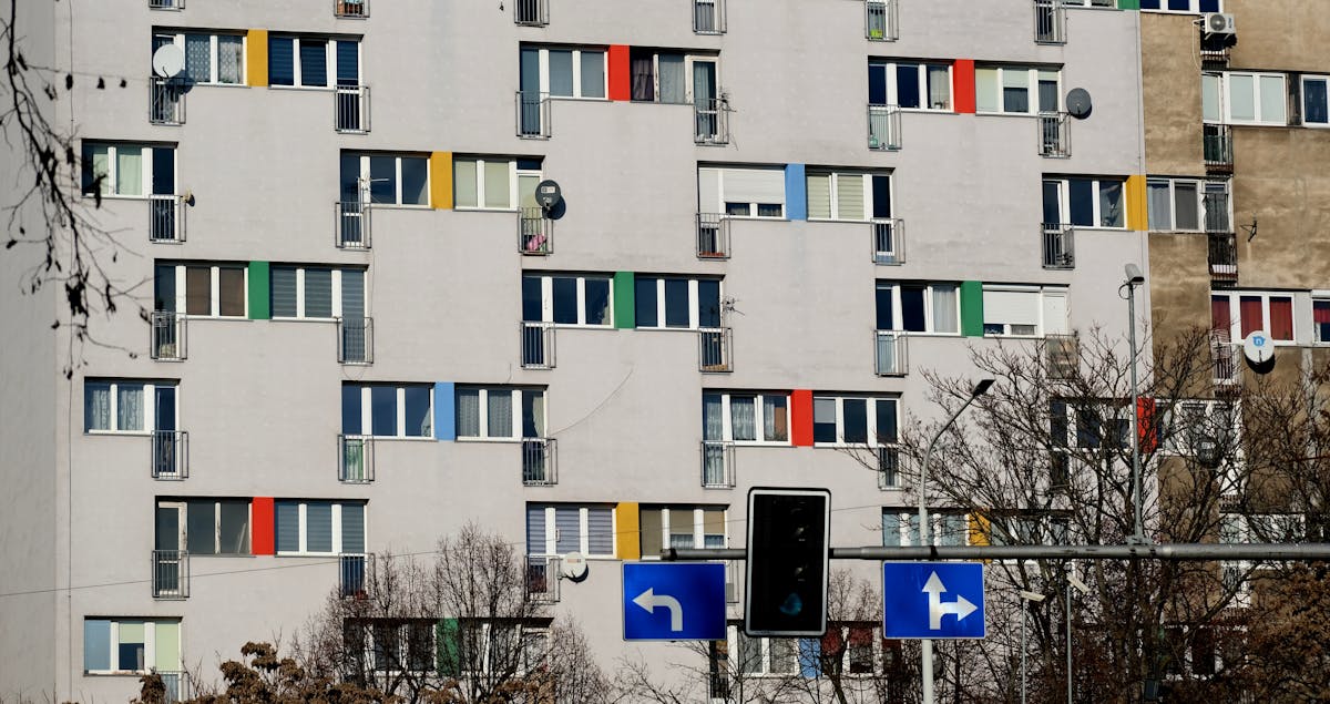 Turn Side Hustles into Multi-Million Dollar Businesses: The Ultimate Growth Playbook