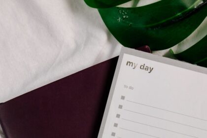 Master Your Day: 7 Proven Hacks to Skyrocket Personal Efficiency