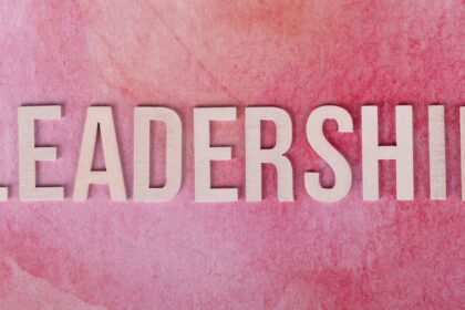 Mastering the Art of Leading People: 7 Proven Strategies to Inspire, Motivate, and Drive Results in Any Team